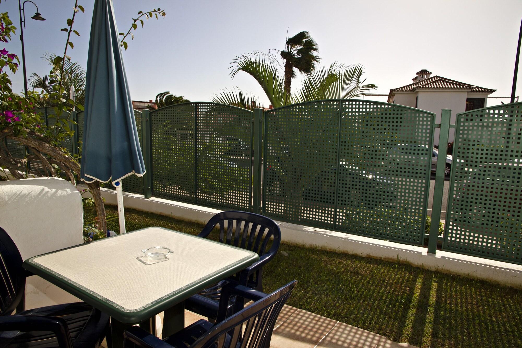 Fairways Club Hotel Golf Del Sur Exterior photo